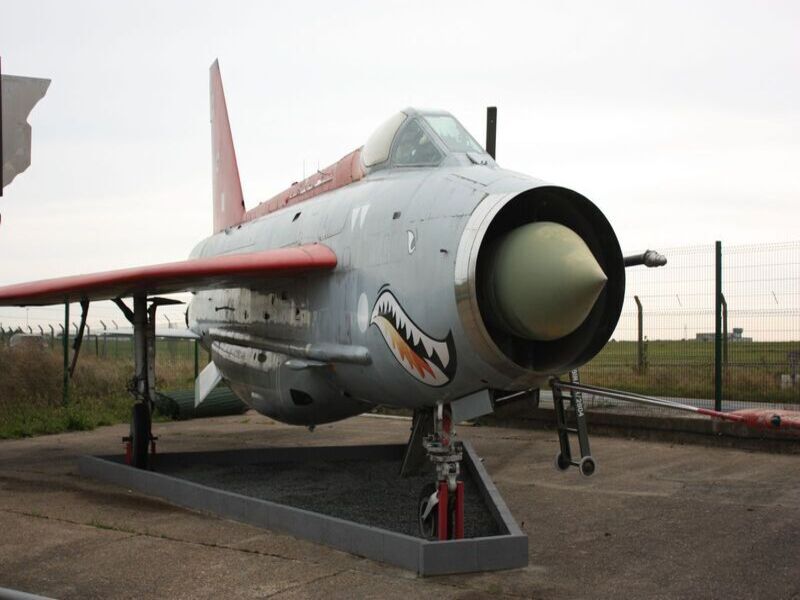 English Electric Lightning F.6